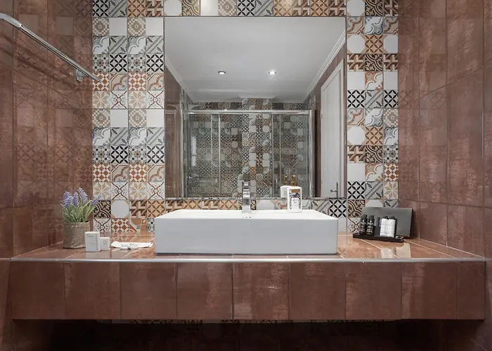 Cosambeli Paramónasz