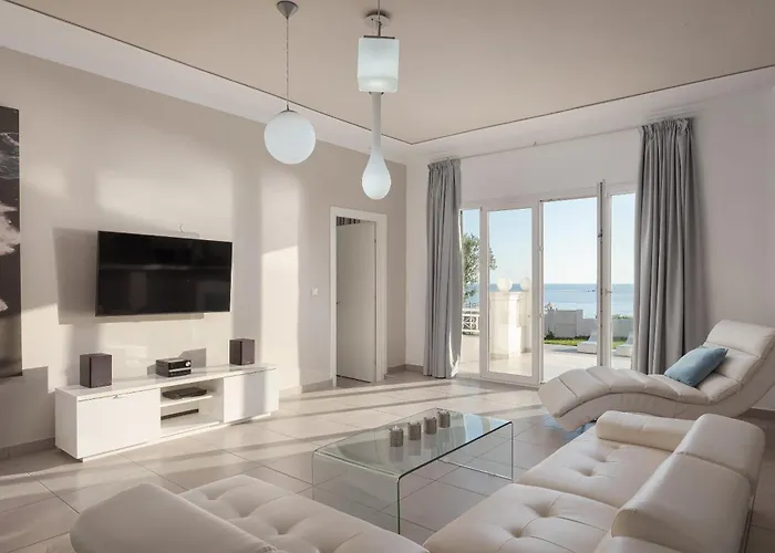 Cosambeli Villa