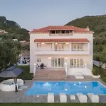 Cosambeli Willa